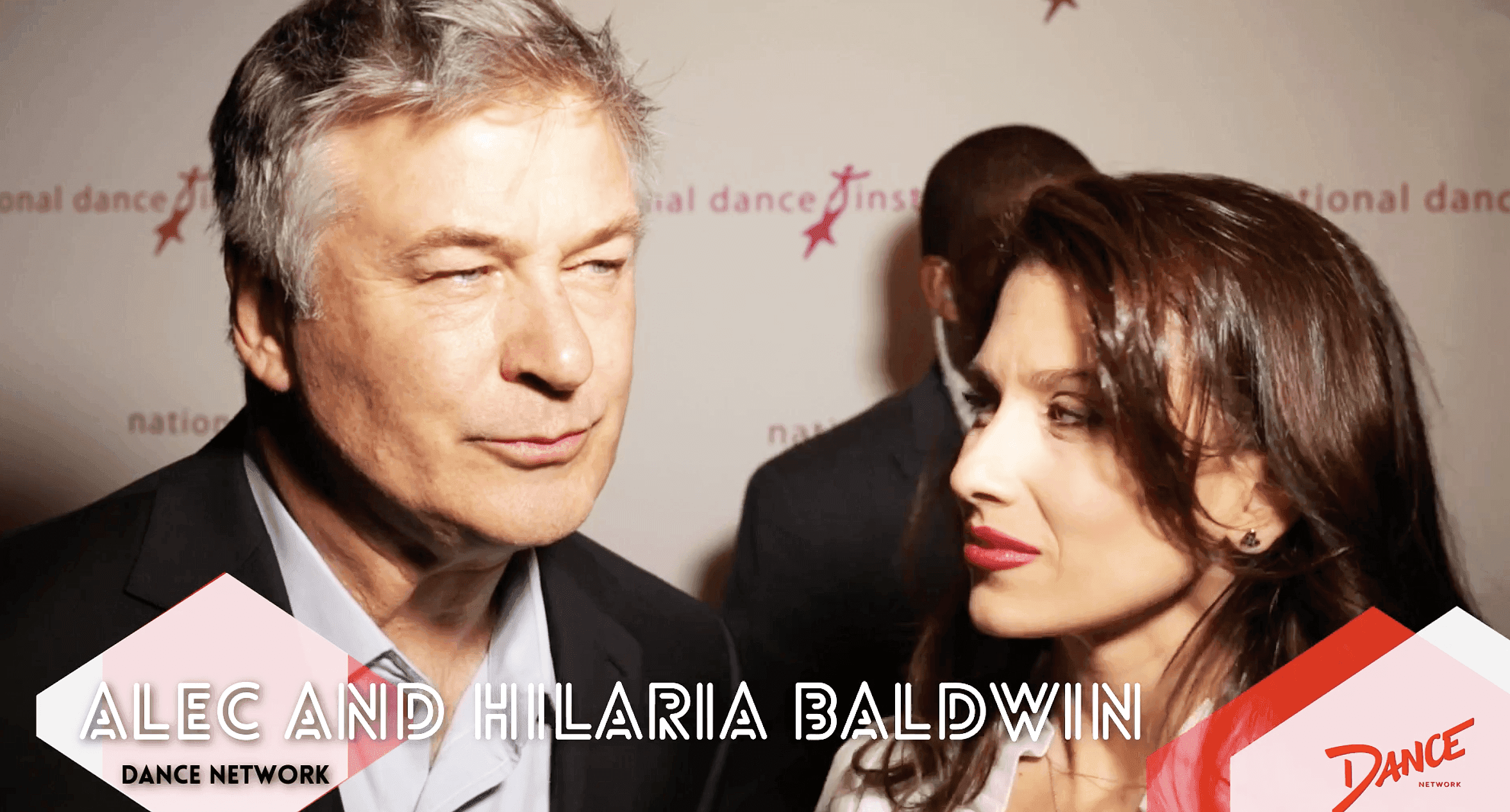 2017_05_01_red-carpet-interviews-Alec-and-Hilaria.png